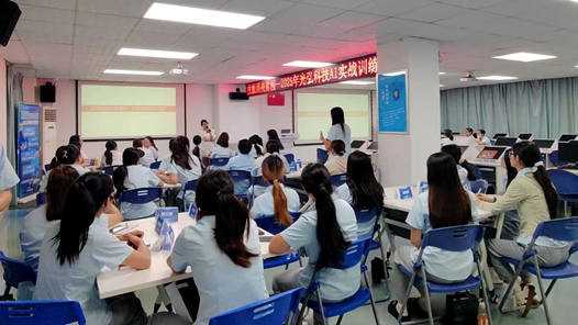 20260227082513-69a154e997abc.jpg “惠州技能夜校”圆了学员技能梦