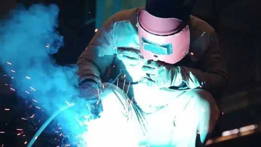 20260227082651-69a1554b3d4bc.jpg 山东青岛出台技师工作站管理办法