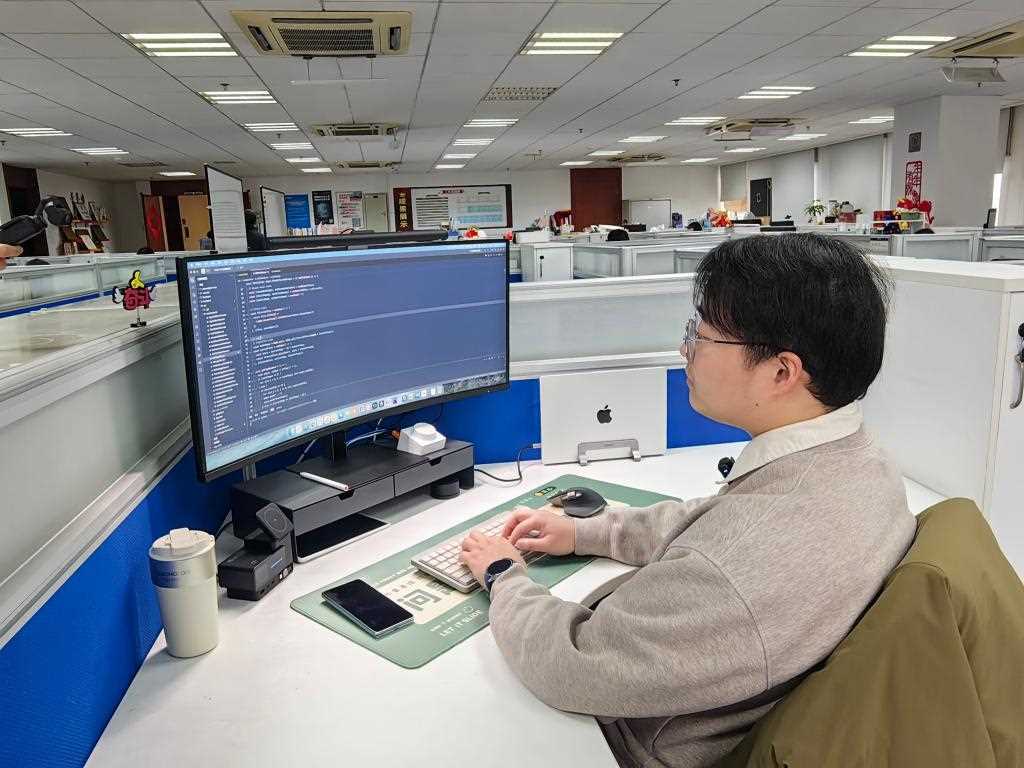 20260227083116-69a156540151e.jpg 上海:人工智能训练师成为冉冉升起的新职业