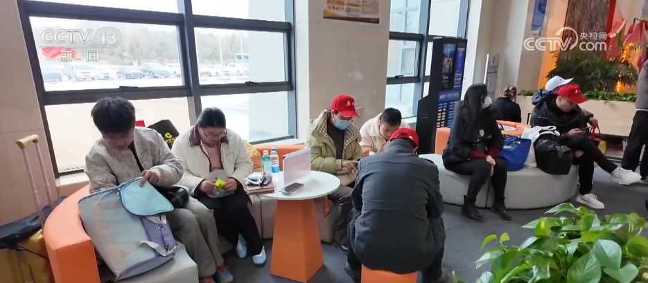 20260228043456-69a270707c7b0.jpg 各地迎来复工返岗高峰 “春风”拉满节后复工复产的“进度条”