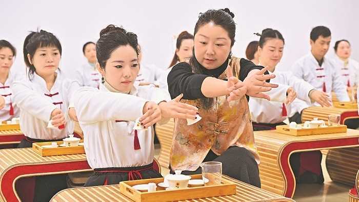 茶艺培训提技能网赚项目-副业赚钱-互联网创业-资源整合歪妹网赚