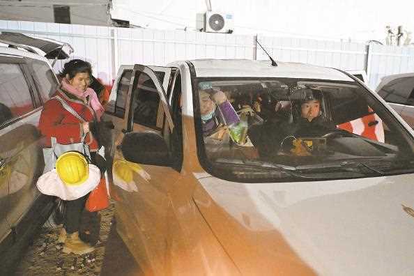 上海：马路市场升级“零工驿站”变化有哪些